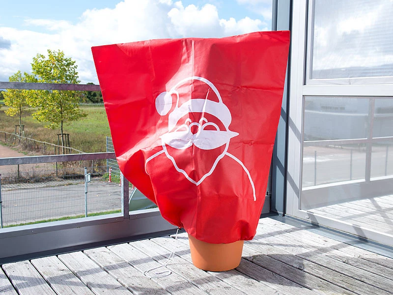 4 Housses D'hivernage Décoratives 110 X 120 Cm - "Père Noël" 3 4 Housses D'hivernage Décoratives 110 X 120 Cm - "Père Noël" – Image 3